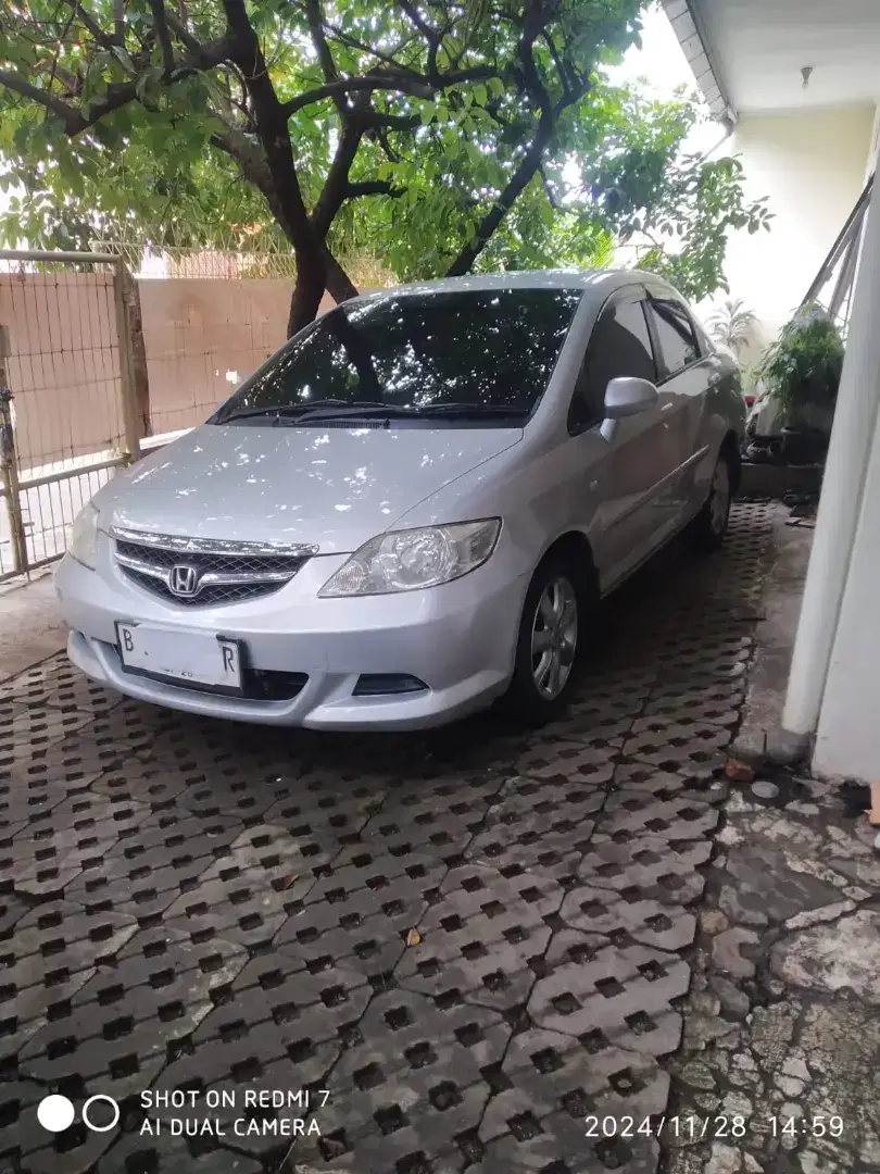 Honda CITY IDSI 2006  PAJAK ON