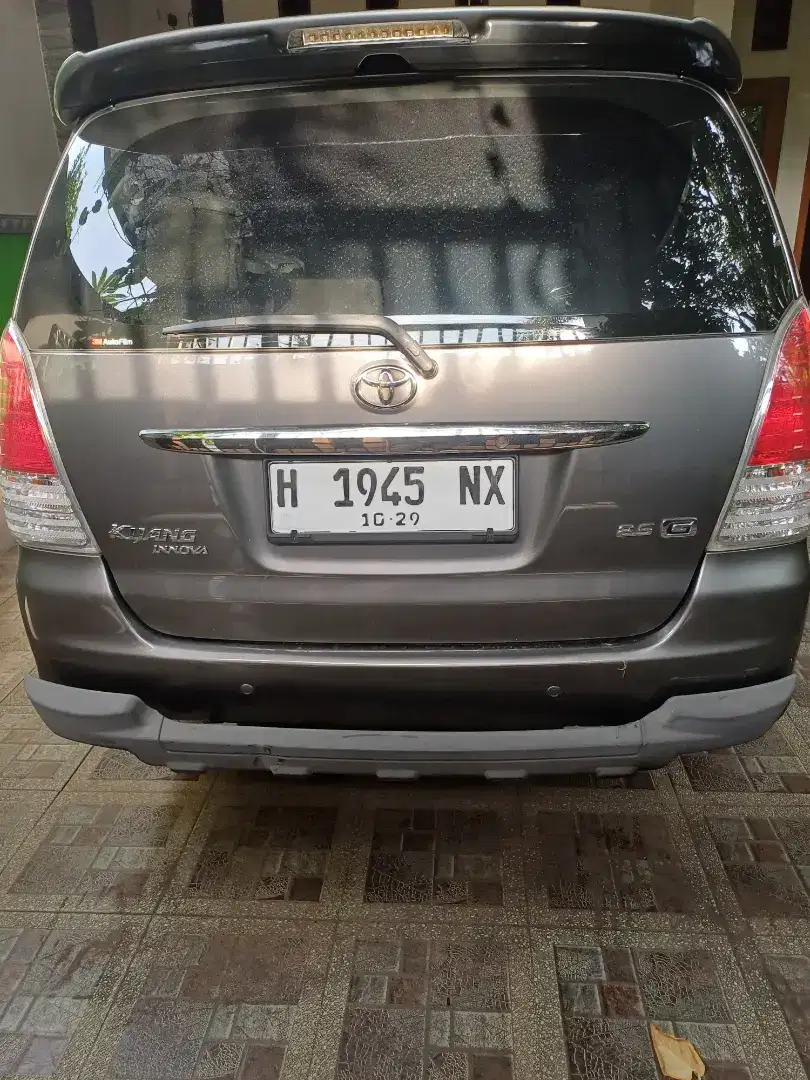 Innova 2.5G matic 2011