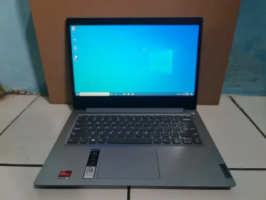 Lenovo ideapad slim 3 Ryzen 3 3250u ram 8 SSD FULLSET