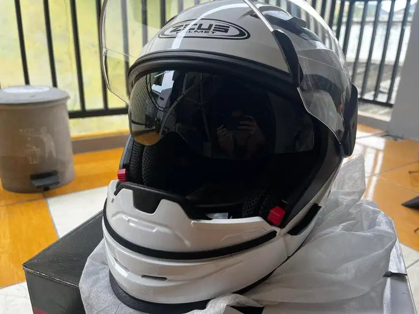 Helm Zeus ZS611C