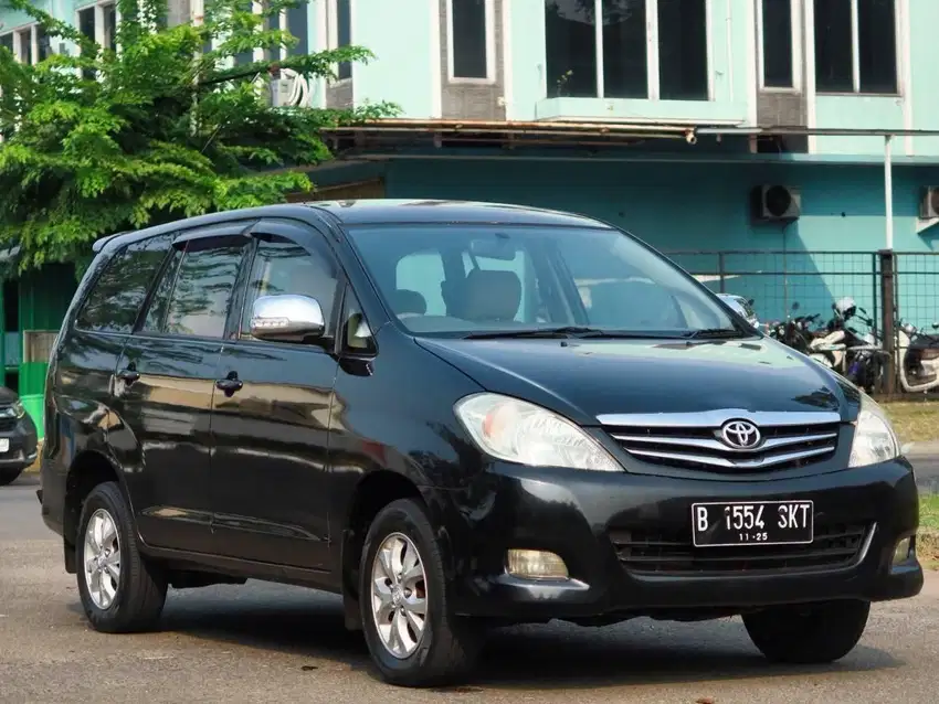 Innova 2.0 G at 2010 Hitam (Aha Gallery)