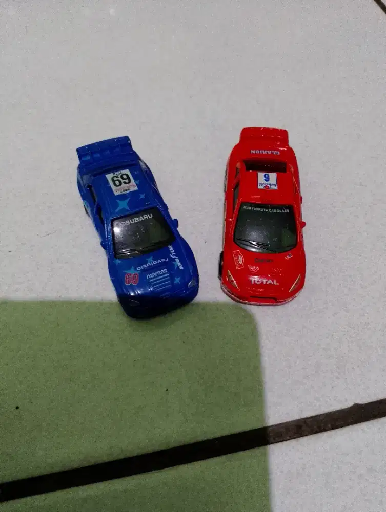 2 race car mobil balap mulus