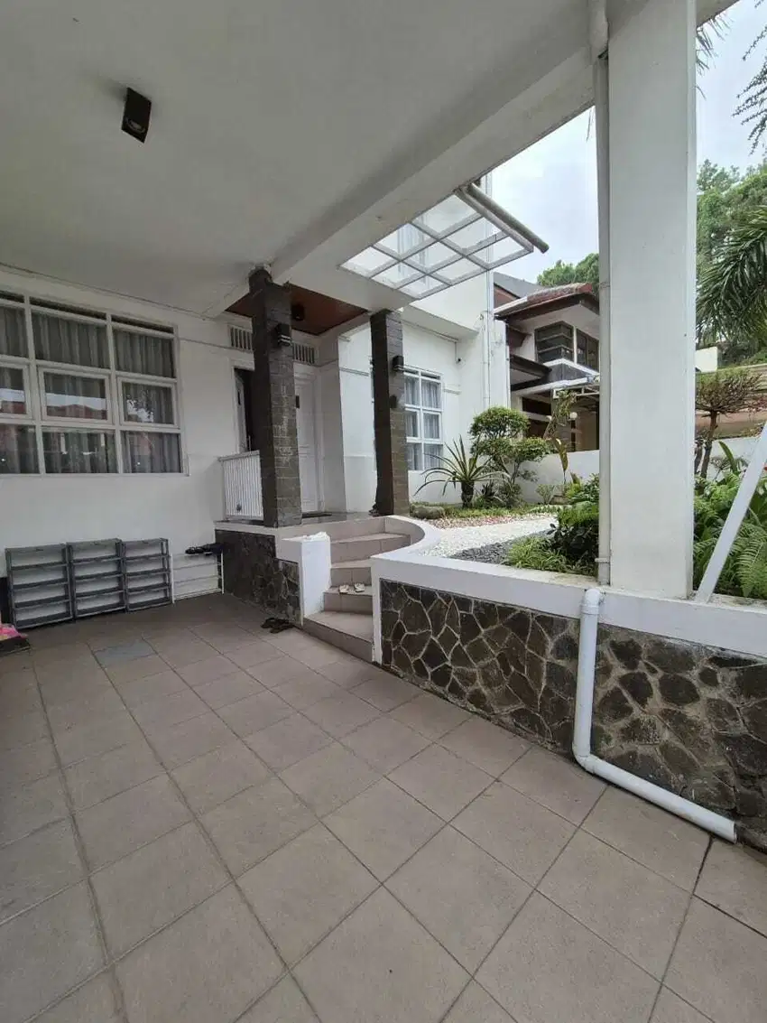 Rumah Cantik Minimalis Modern di Pondok Hijau Indah