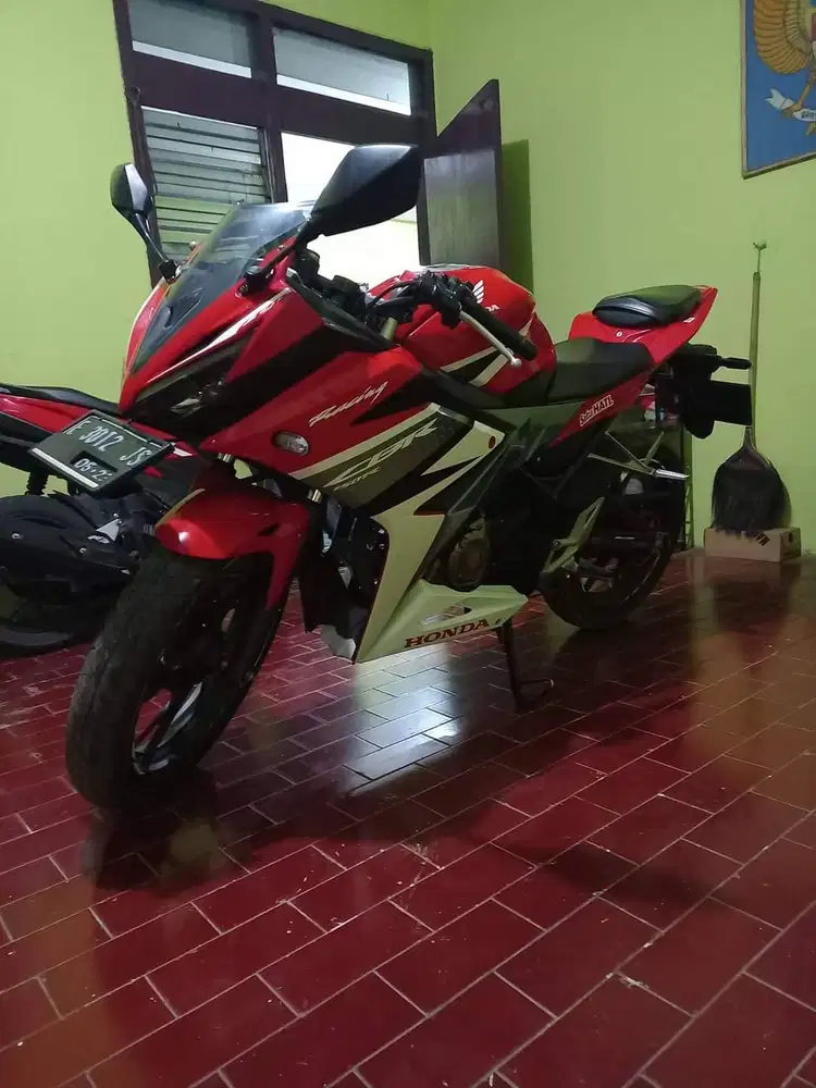 Jual honda cbr th 2018