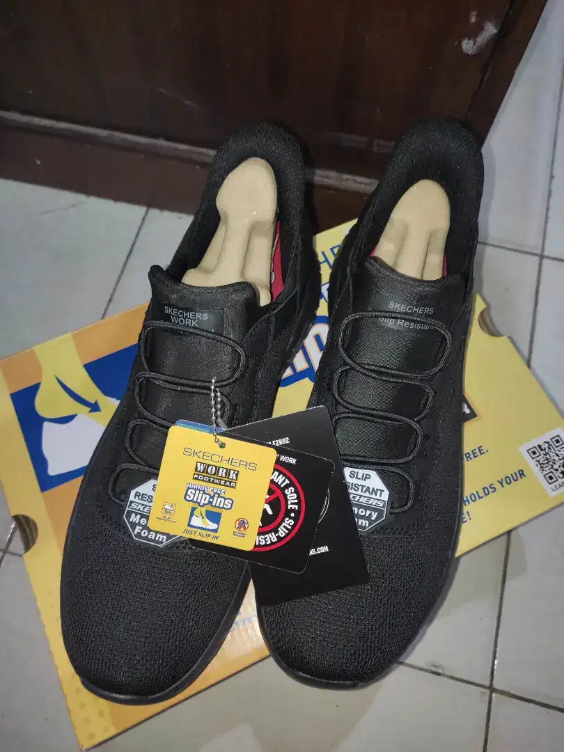 Sepatu Skechers Original