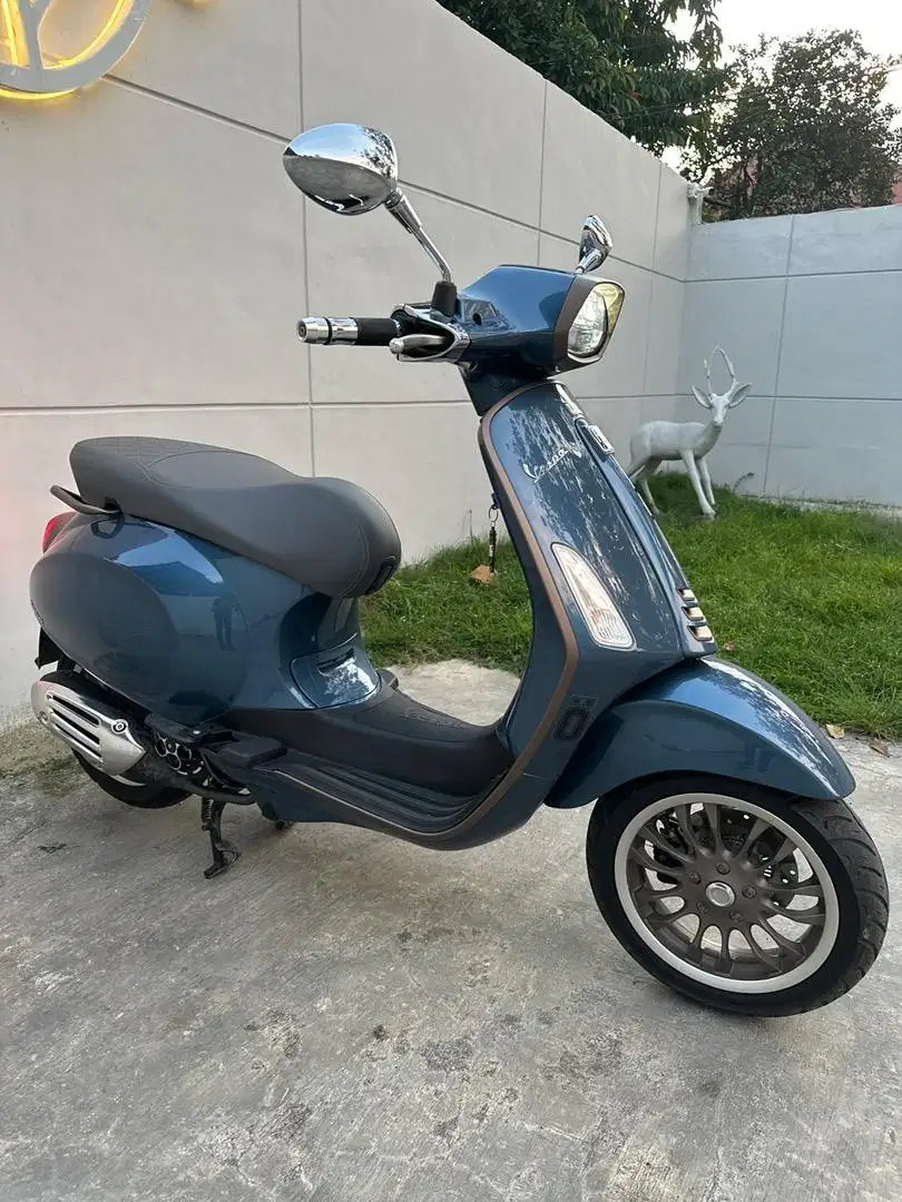 Vespa Sprint 10 th Anniv Limited 2021