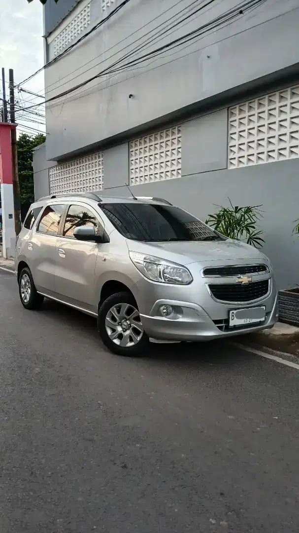 [Low KM 41rb] Chevrolet Spin 1.5 LTZ Bensin AT 2013/2014 Silver