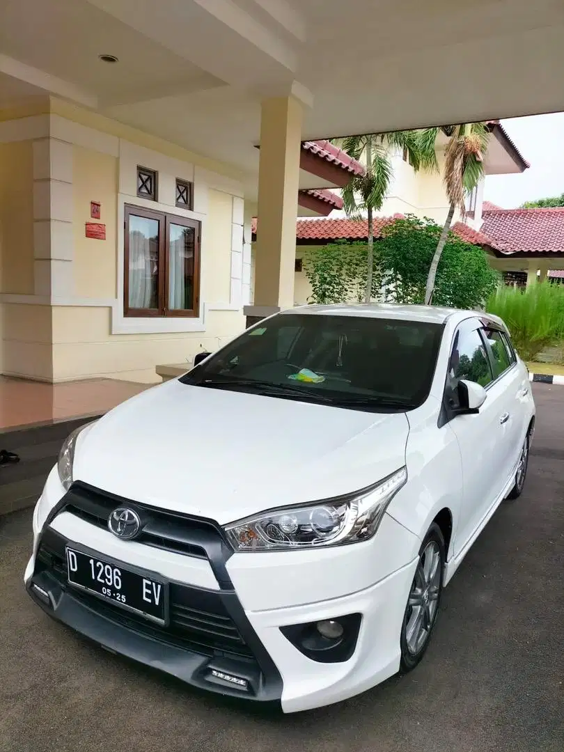 Yaris Putih TRD Sportivo 2015