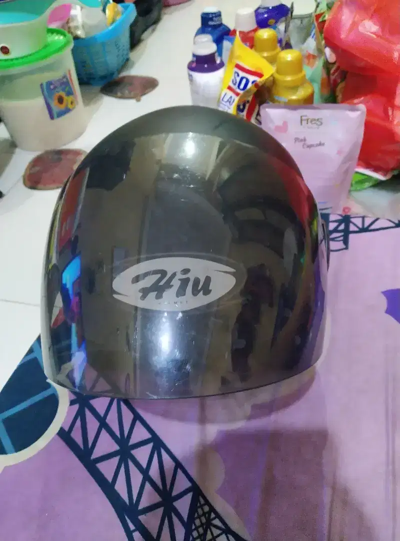 Helm merk hiu UKURAN kecil