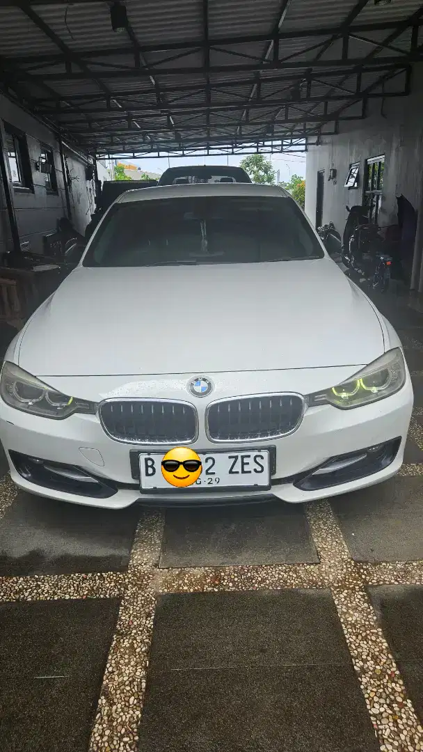 DI JUAL BMW F30 320i SPORT