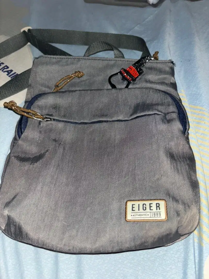 Jual tas eiger selempang