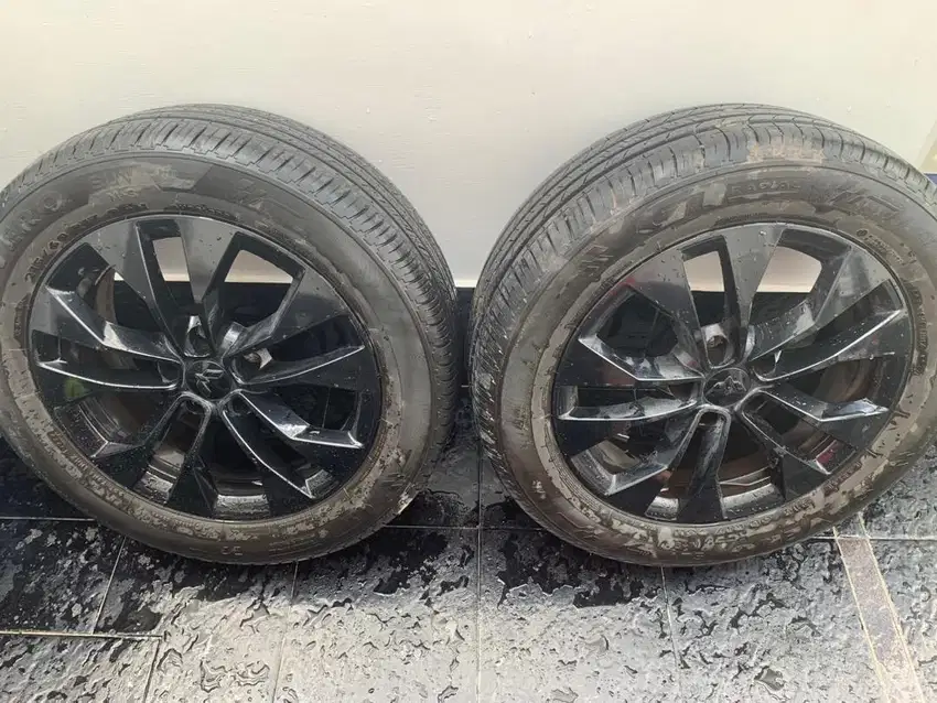 Velg dan ban oem wuling almaz rs