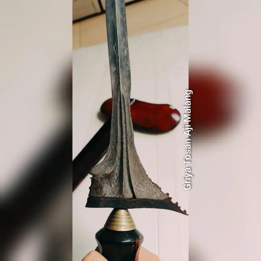 Keris Pusaka Bali 
Dhapur keris lurus koleksi griya tosan aji malang