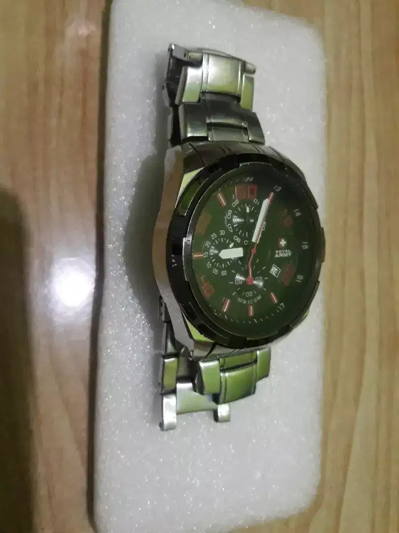 Jam tangan Royal Army