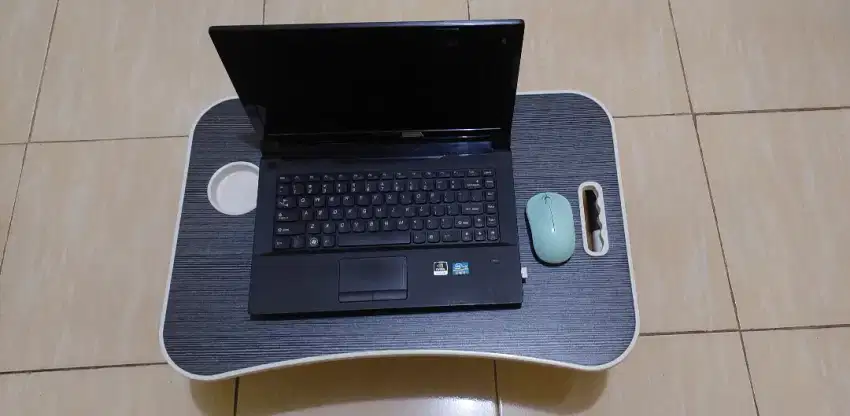 MEJA LAPTOP / MEJA BELAJAR / MEJA LIPAT