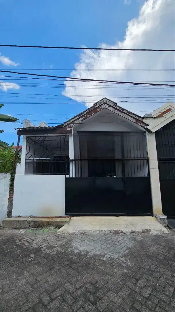 BU Rumah Karang Asem Tengah Kota Surabaya