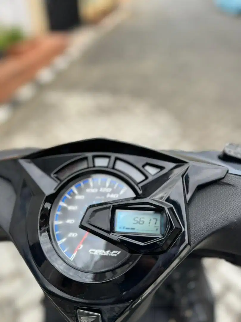 BEAT DELUXE KM 500 PERAK ASLI ! ( HARGA SUDAH NET ) PCX, GENIO ,LEXI