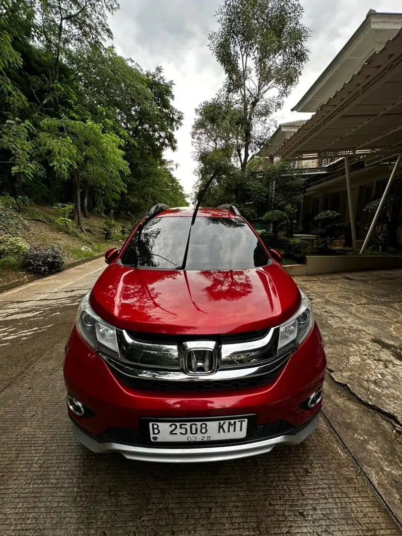 Honda BR-V 1.5 E A/T 2017 Merah Metalic Istimewa