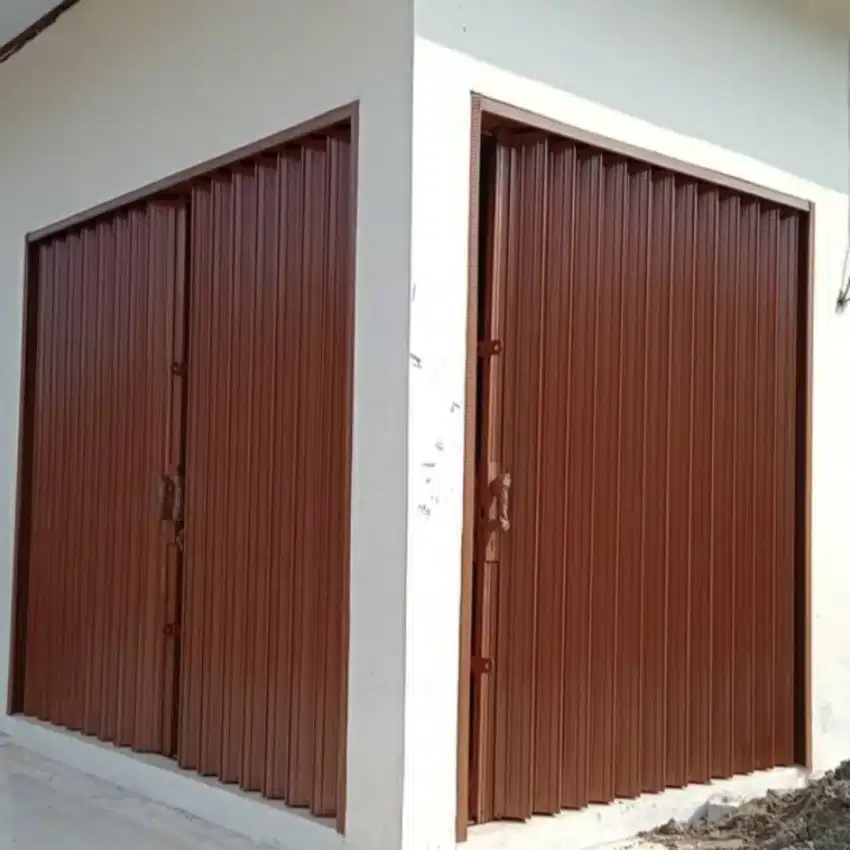 Tukang folding gate rolling door