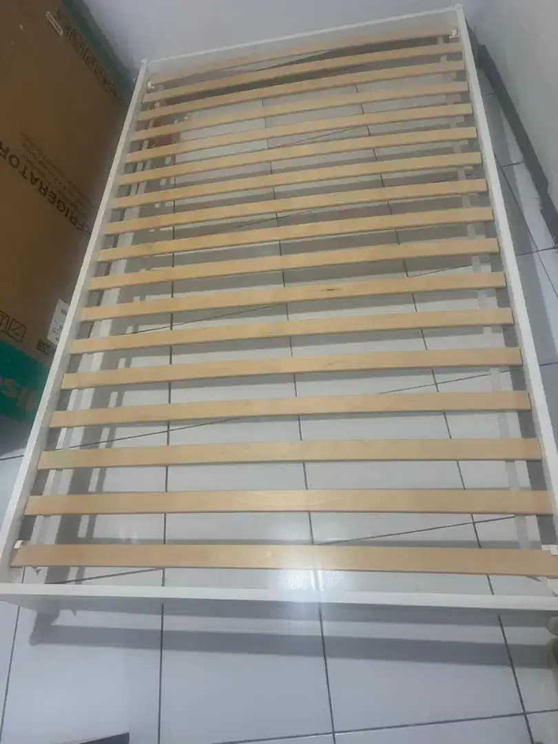 Edisi pindah kost Divan IKEA ukuran 120 x 200