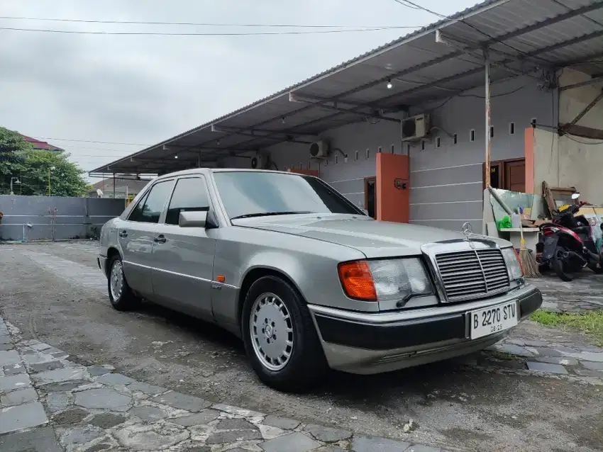 Mercedes-Benz Boxer 300E 1991 Matic