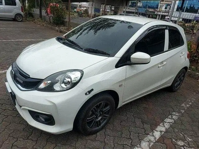 Pajak Panjang - Honda Brio Satya 1.2 E Bensin-AT 2017 Putih (4MX)