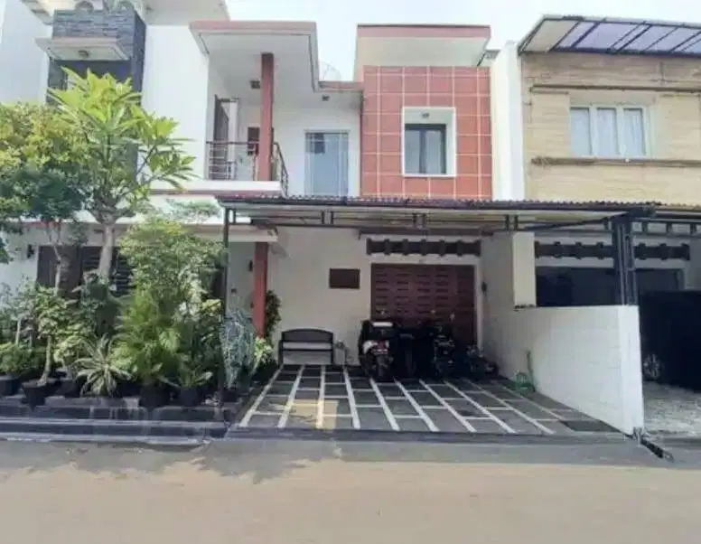 HOT SALE!!!Rumah siap huni di Mampang Tegal Parang Jakarta Selatan