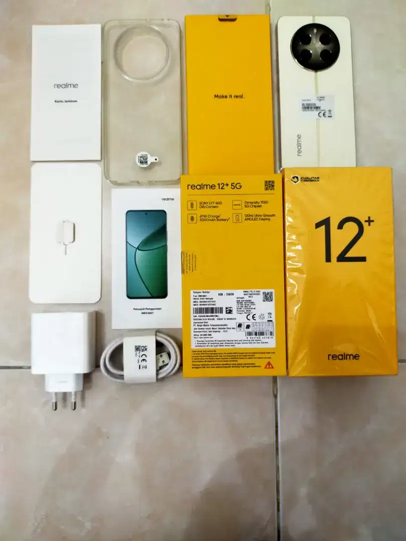 Realme 12+ 5G seperti baru 8/256