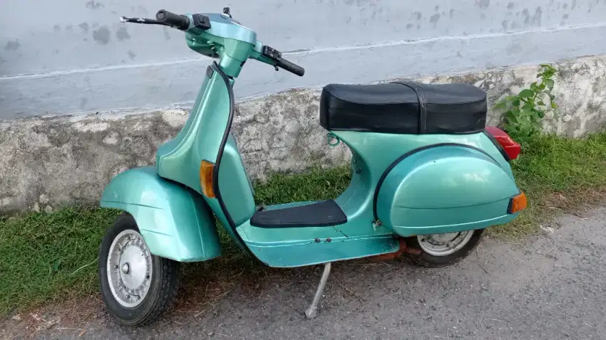 Di jual vespa px original Tahun 1979 vespa satu nama dari baru