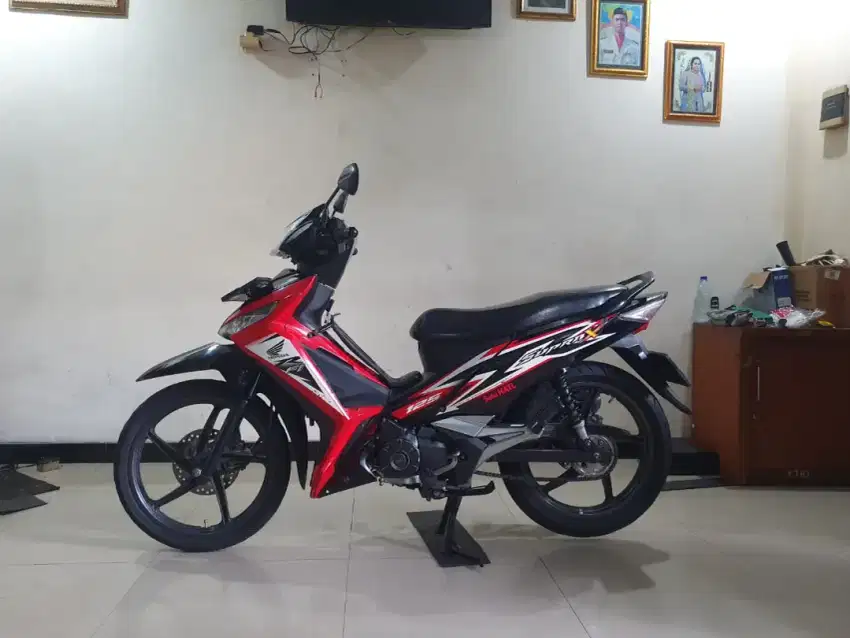 DiJual Motor Honda Supra X 125.Injection ( 10 jt Nego)