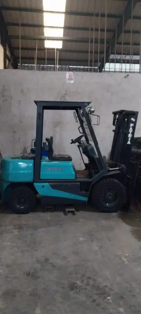 Forklift Patria 2.5 ton