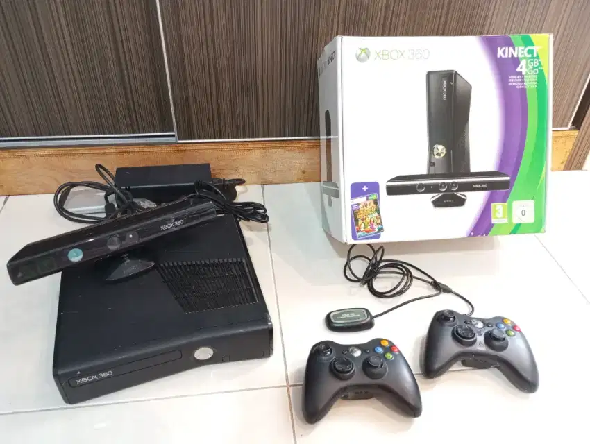 XBOX kinect 360 game console preloved