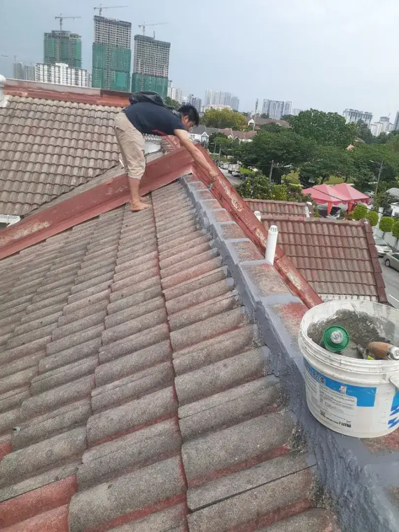 Perbaikan atap bocor renovasi rumah plavon PVC rangka atap baja dll