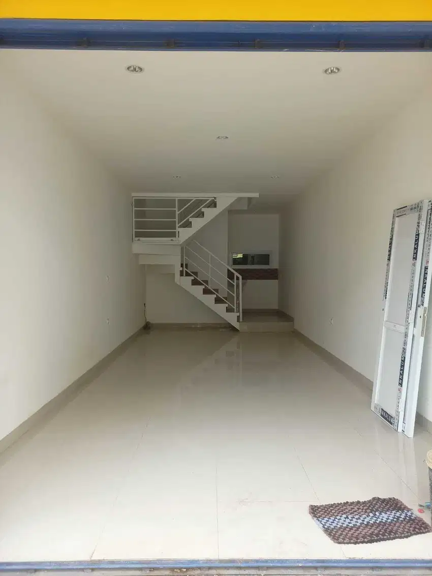 Ruko Baru 3 Lantai di Taman Kopo Indah 1