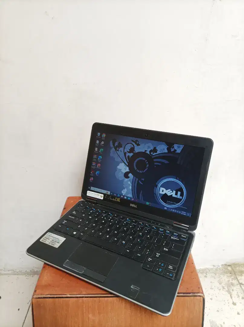 LAPTOP MAHSISWA DELL LATITUDE E7240 CORE I5 GEN 4 RAM 8GB SSD 128GB