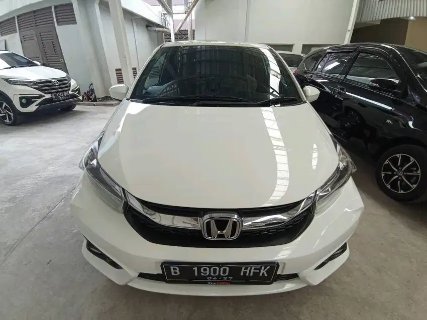 Honda Brio E Satya AT 2022 Putih Gress Garansi mesin dan transmisi