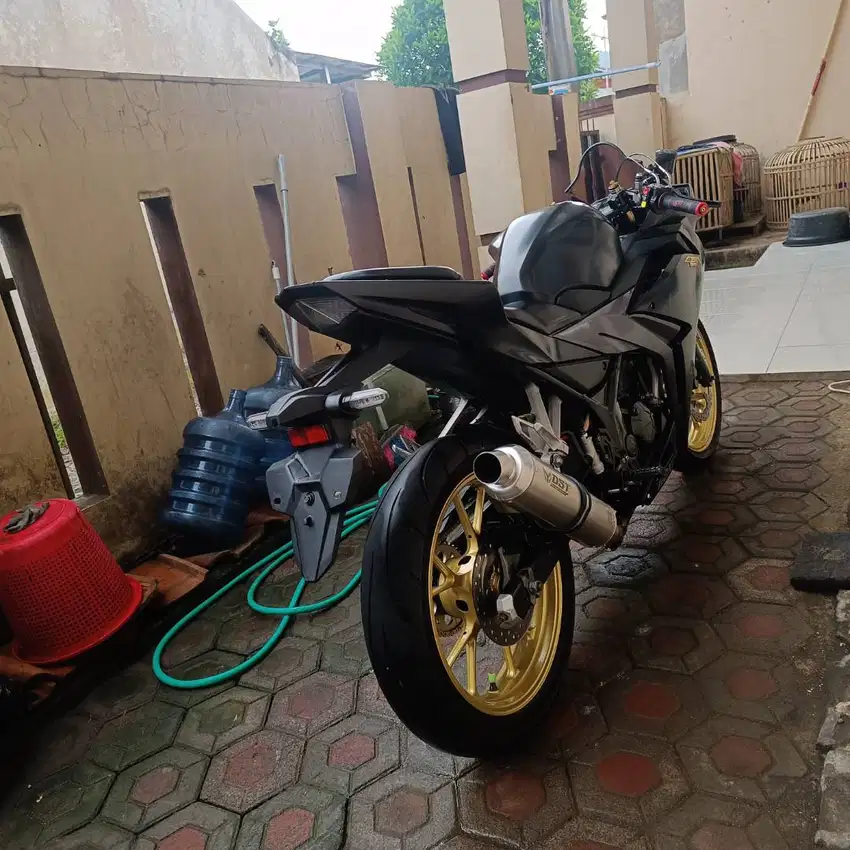 Jual cbr 150 r 2019