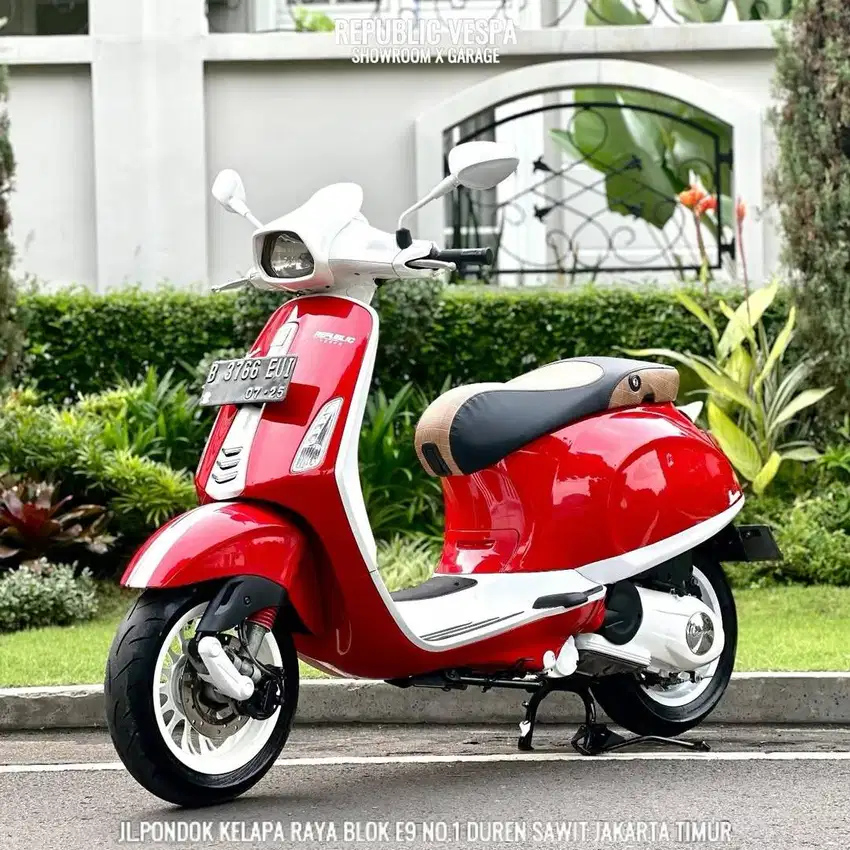 Piaggio Vespa SPRINT 150 3V Tahun 2014 Warna MERAH PERFECT CONDITION