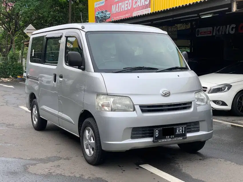 DAIHATSU GRANDMAX 1.3 D MANUAL SILVER 2015