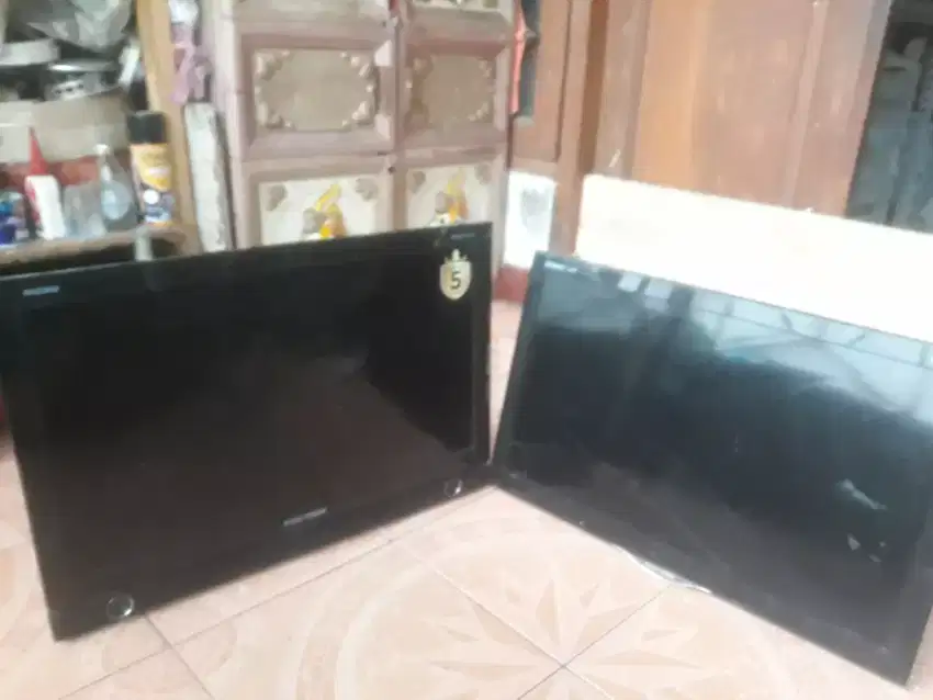 Jual tv led polytron 24 inch minus