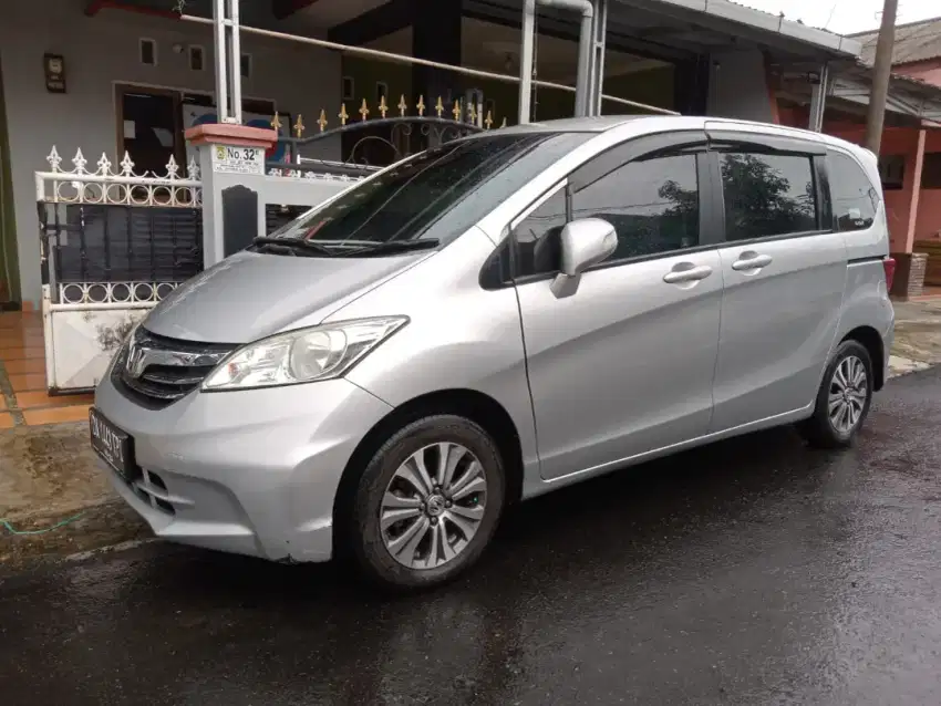 Honda Freed 2015 PSD 150 nego