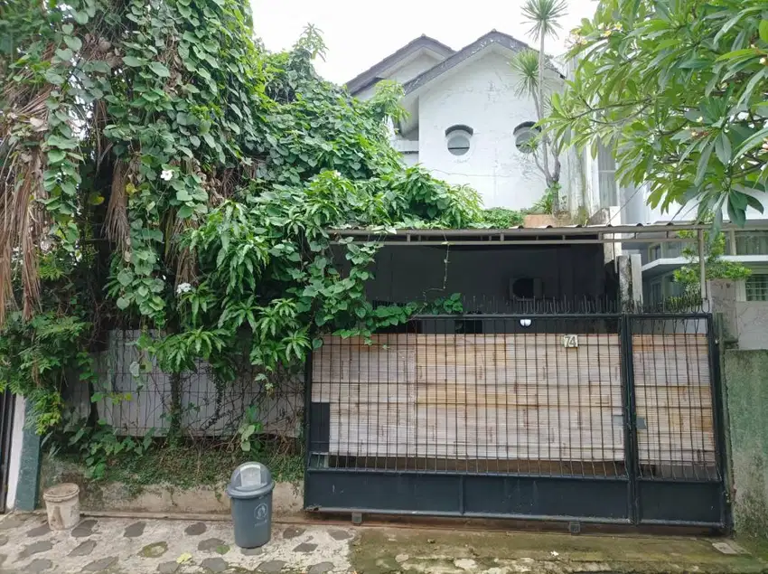 OWNER LANGSUNG - RUMAH 2Man NEGO, 3 menit ke stasiun MRT Lebak Bulus