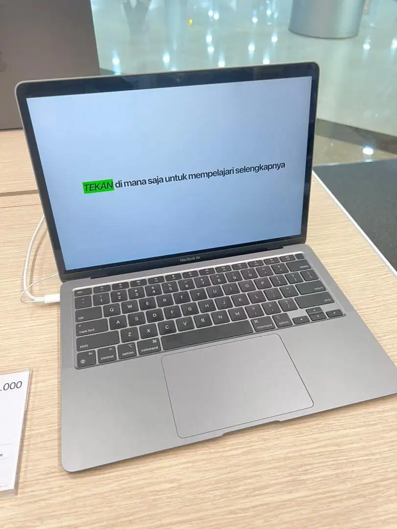 Macbook Air M1 bunga 0%