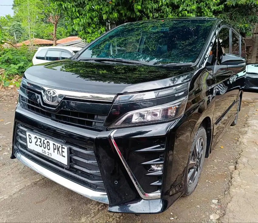 Toyota Voxy 2.0 Matic 2019 Termurah Dp9JT