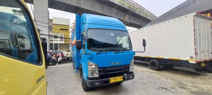 Isuzu Elf NMR81 Long 150PS 6R + Box Besi Jumbo - 2024 - seperti baru