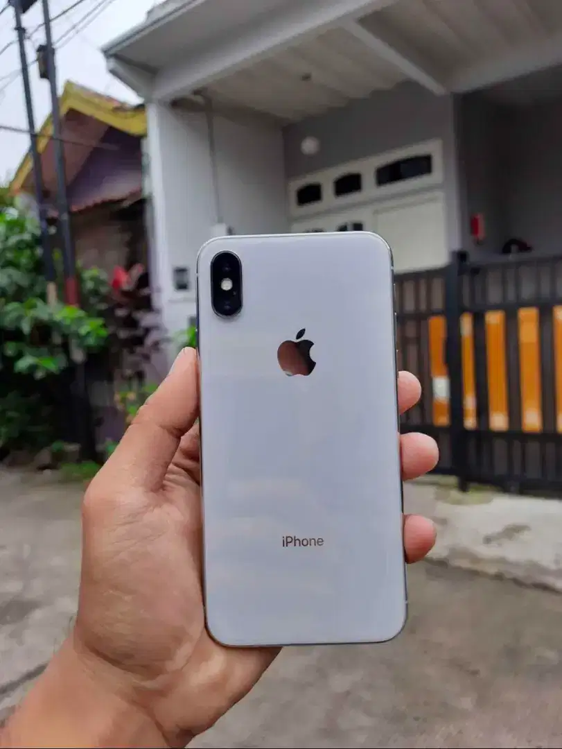 iPhone X 256GB White Lengkap