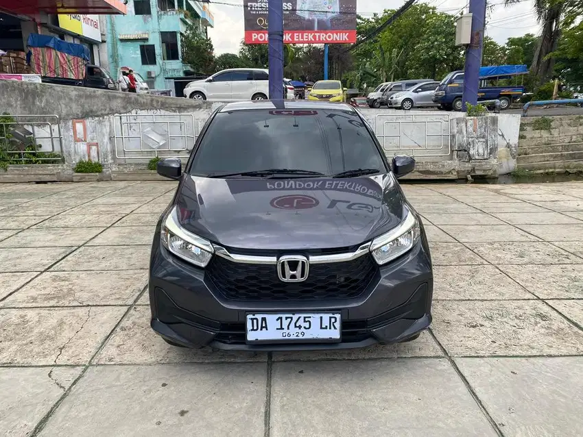 Honda Brio 1.2 E M/T tahun 2024