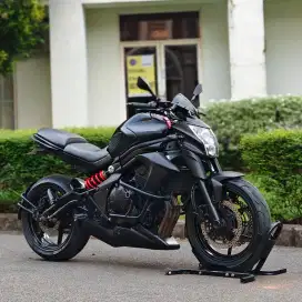 Er6n hitam hotsell