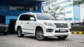 Lexus LX 570 Luxury Facelift  White on Black