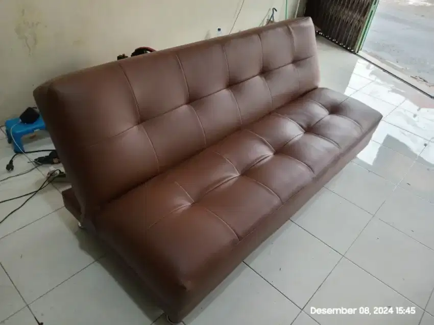 Terima Service Sofa, Servis Kursi Kayu, Dofa Bed & Pesanan Sofa Tamu